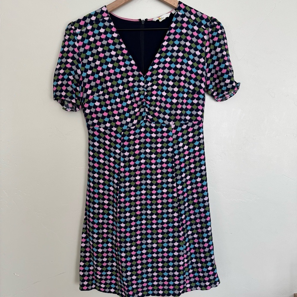 Boden Jemima Short Sleeve Ruched Dress‎ Navy Blue Scallop Print Womens Size 4